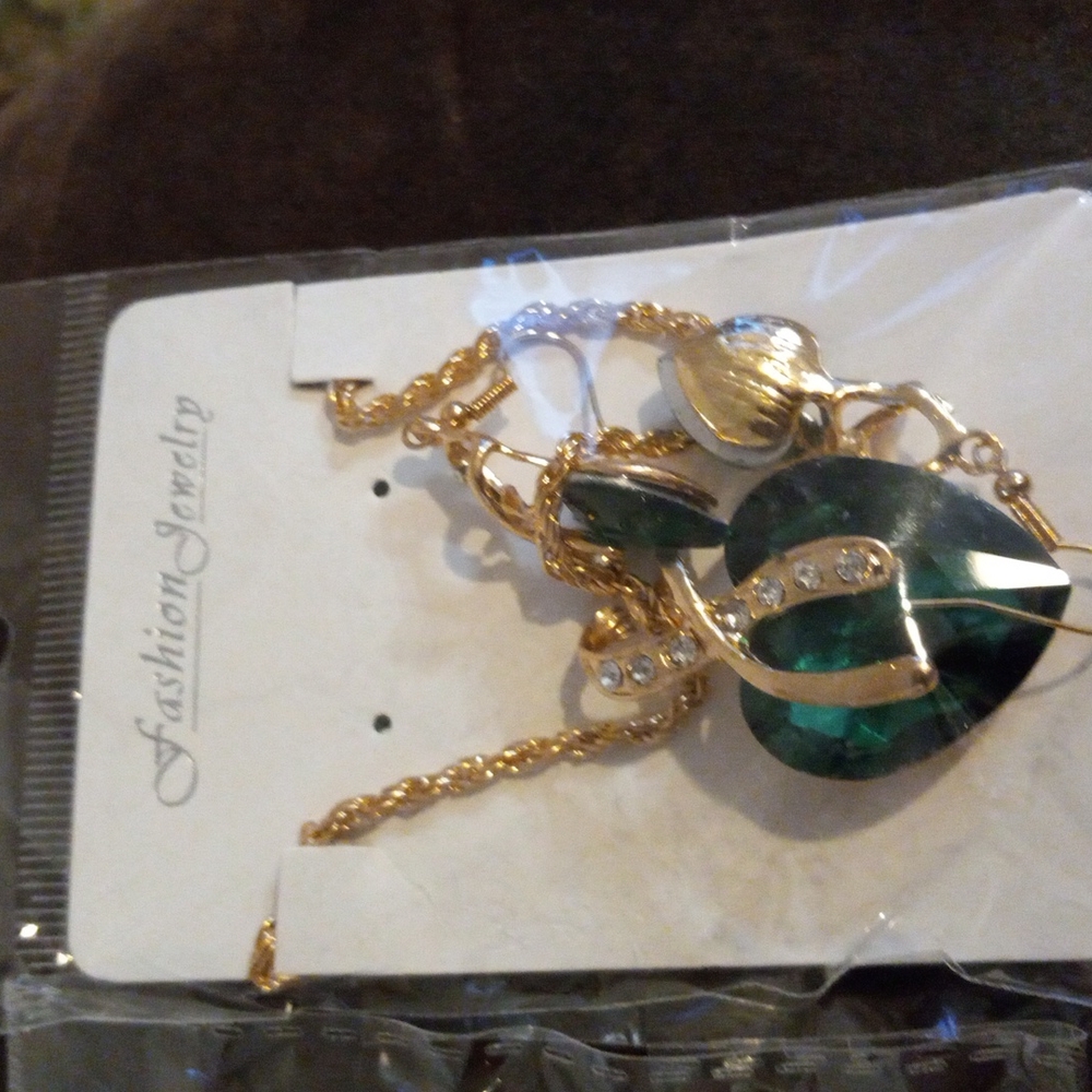 Heart shaped crystal necklace and earrings
